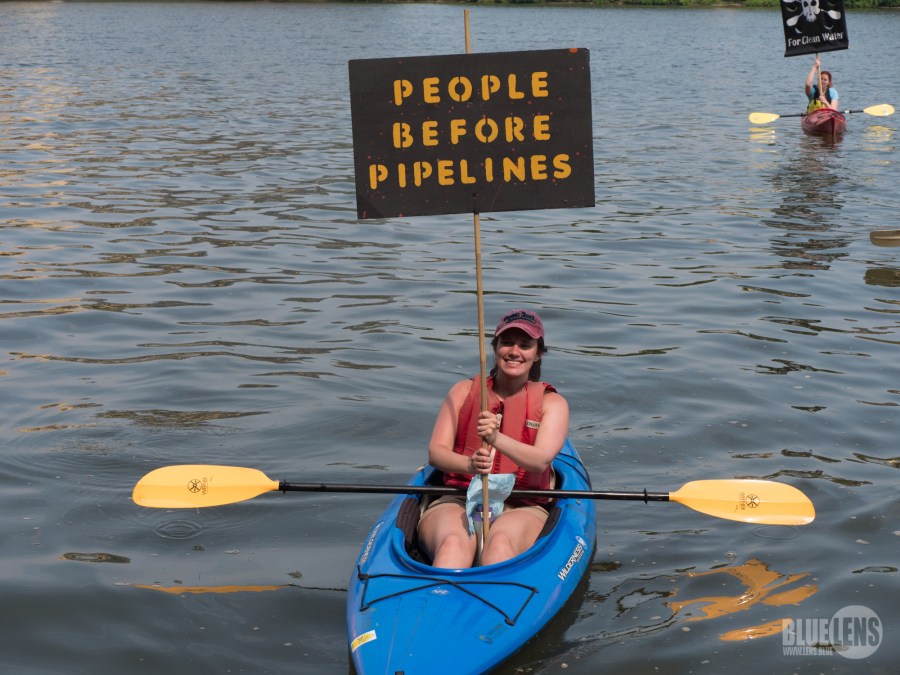 PaddleAgainstPetro-54215